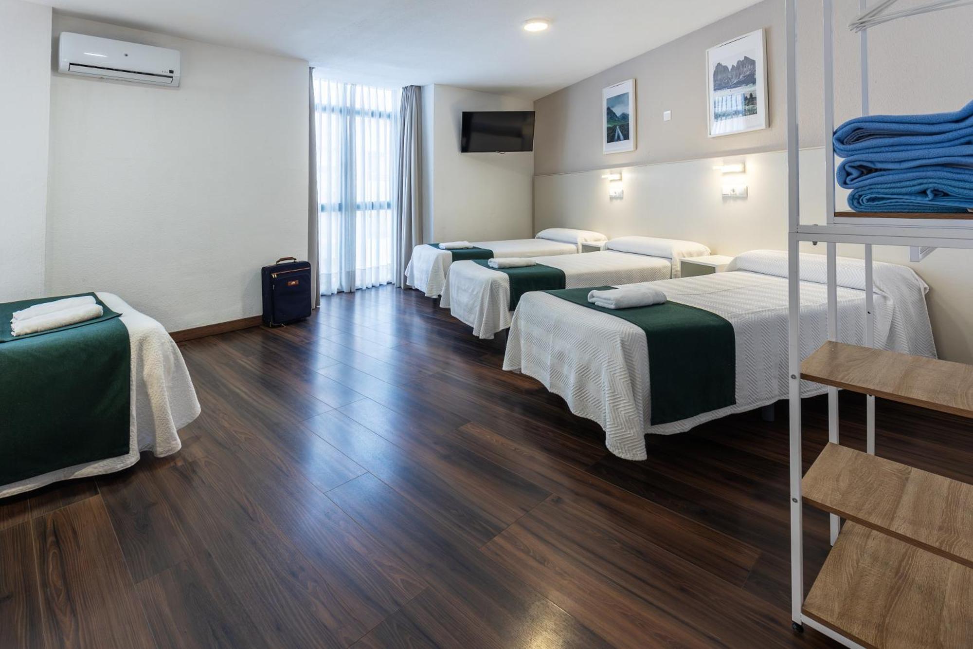Hostal Gran Via Pinto Eksteriør bilde