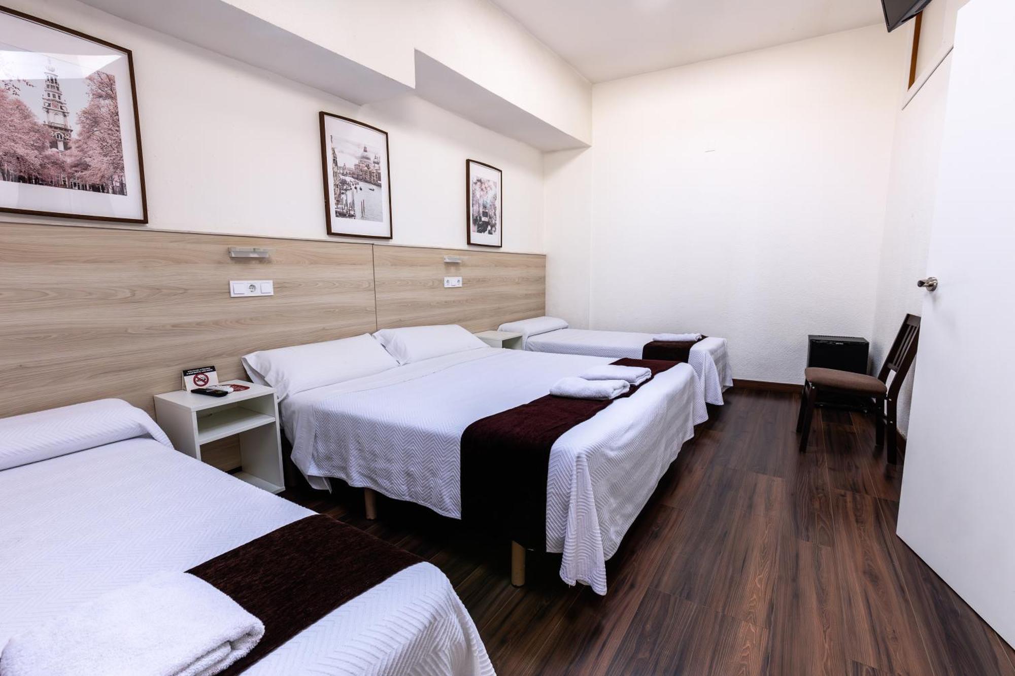 Hostal Gran Via Pinto Eksteriør bilde