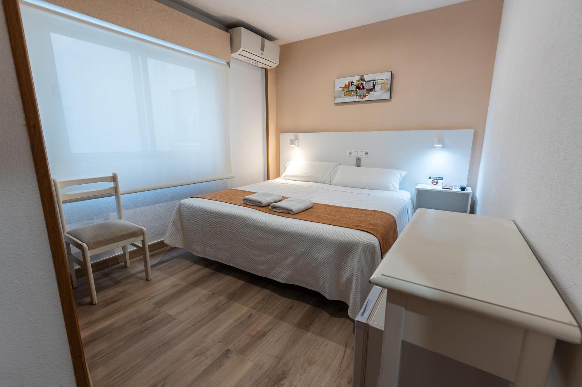 Hostal Gran Via Pinto Eksteriør bilde
