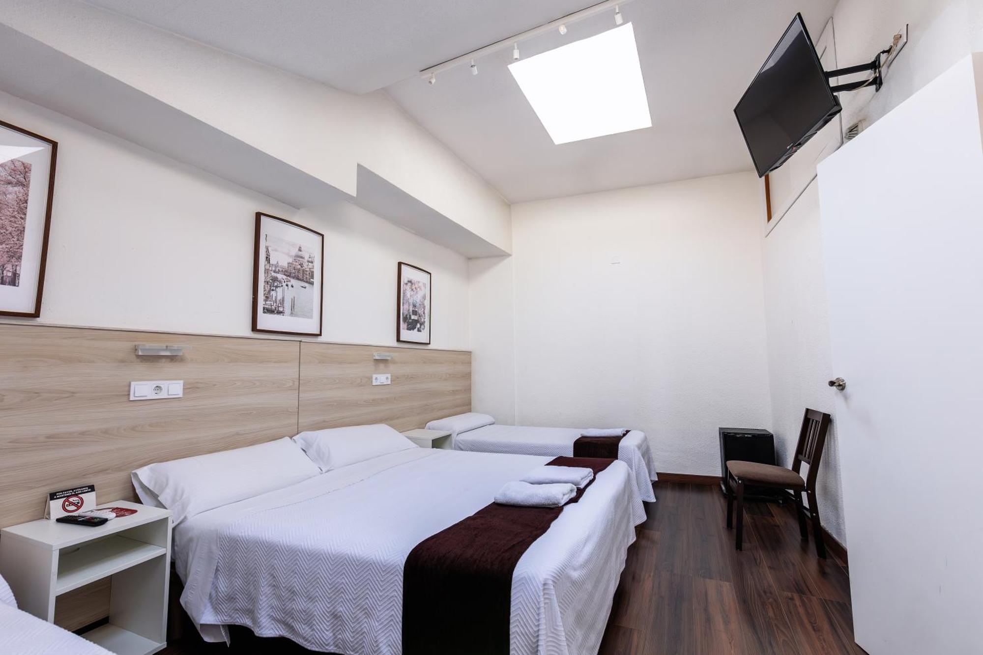 Hostal Gran Via Pinto Eksteriør bilde