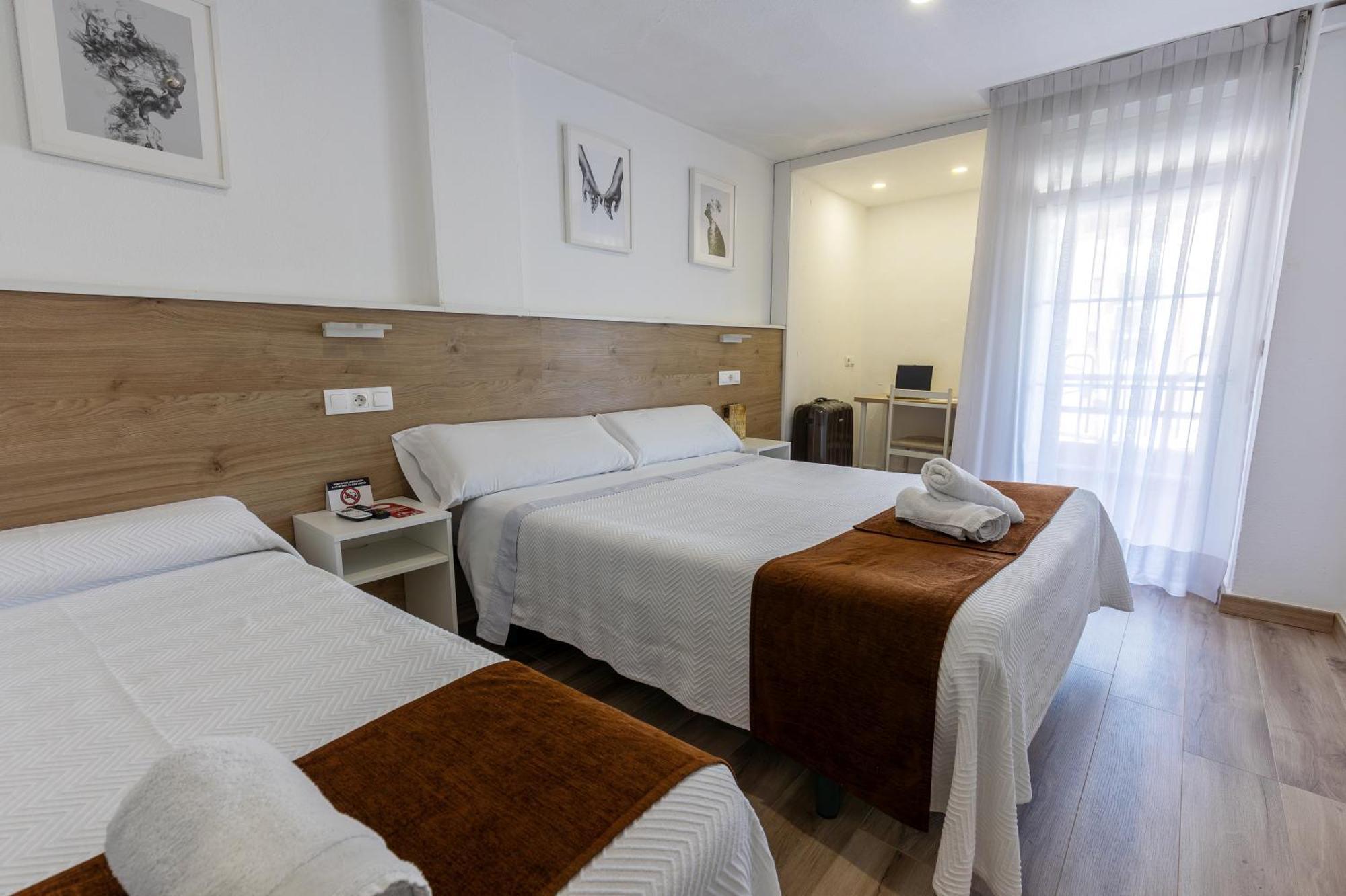 Hostal Gran Via Pinto Eksteriør bilde