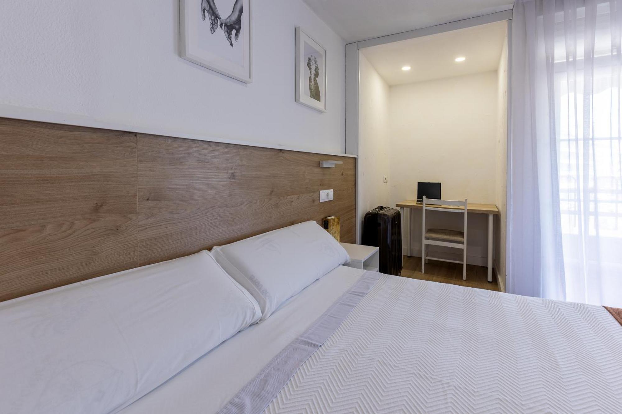Hostal Gran Via Pinto Eksteriør bilde